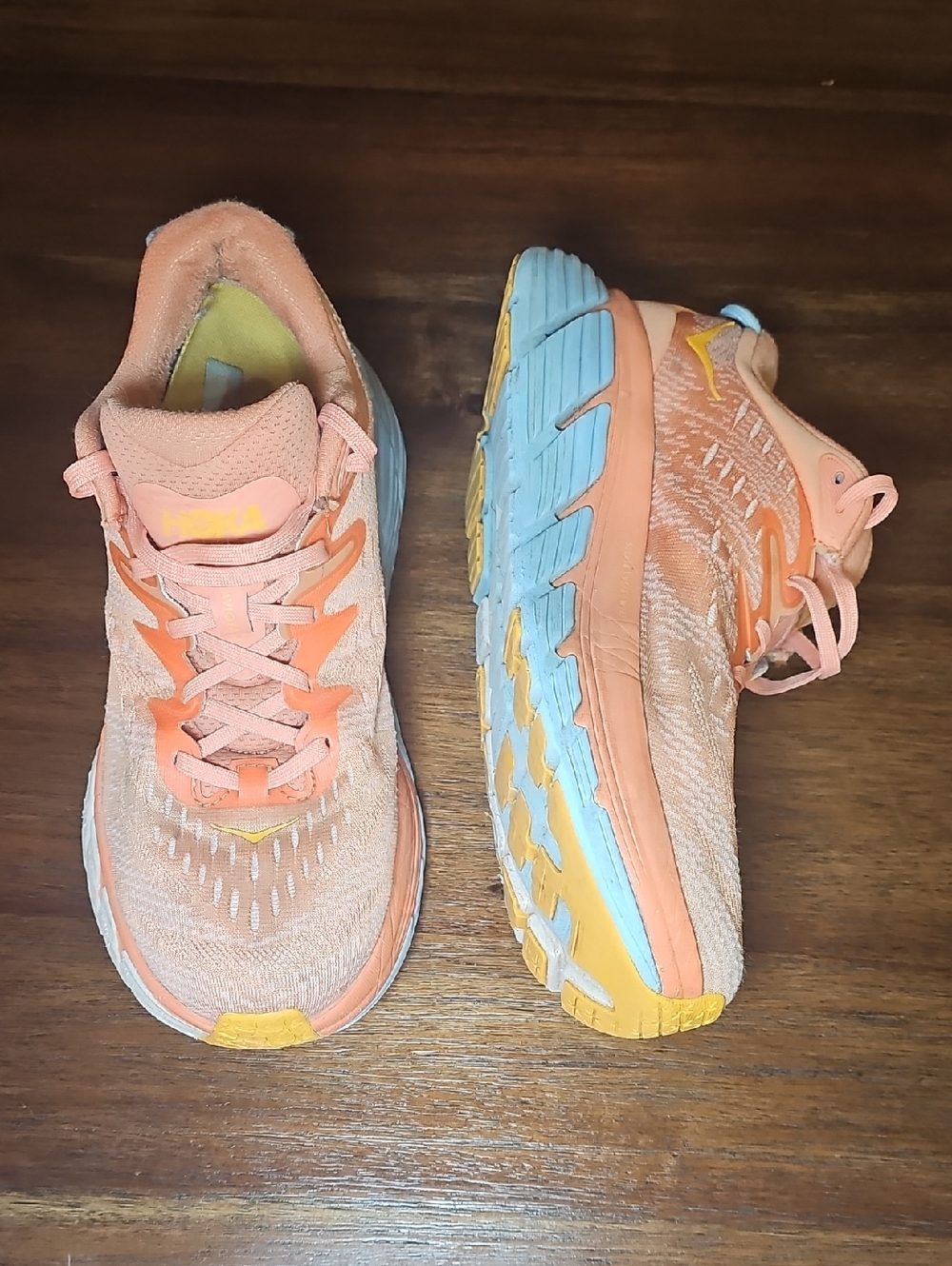 Hoka Women's Gaviota 4 Peach Running Shoes with Blue and Yellow Size 10B